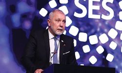 Serhat Akpınar, Antalya’da “Sürdürülebilir Eğitim Sempozyumu”na katılarak konuşma yaptı