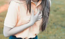 Gençlerdeki ani ölümlerin nedeni covid-19 aşılarımı