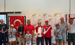 Cumhuriyet Kupası Golf Turnuvasında kazananlar Yetkili ve Raskin