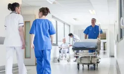 İş yükünü azaltmak için onlarca hastasını öldürdü