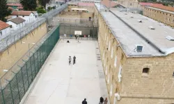 Merkezi Cezaevi’nde fenalaşan mahkum kaldırıldığı hastanede hayatını kaybetti