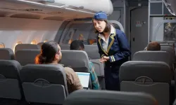 Uçak yemeğinin kokusu 5 kişiyi hastanelik etti