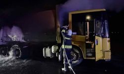 Çöp kamyonu yandı