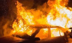 Vadili ve Çatalköy’de araç yangını