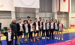 Carlton Gençler Ligi’nde şampiyon Lefkoşa Badminton Kulübü