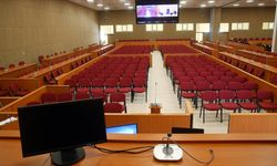 62 kez müebbete çarptırılan deprem sanığına mahkeme heyetine hakaretten de dava