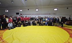 Güreşte Kanlıçay Kupası, Lefkoşa ve Lapta’nın