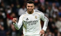 Mbappe rekor dinlemiyor