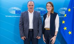 AKEL’li Avrupa Milletvekili Yeorgiu AP Başkanı Metsola ile görüştü