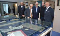 Türk Tarih Kurumu’nun “Yüzüncü Yıl Kitaplığı” YDÜ Büyük Kütüphane’de açıldı