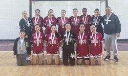 Hentbolda UKÜ çifte şampiyon