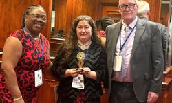 Yakın Doğu Üniversitesi Akademisyenlerine Londra’dan Küresel Savunuculuk ödülü