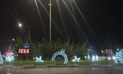 “Yeni yıl süslerine değil, yollara yatırım yapın”