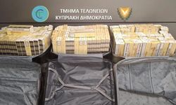 Larnaka Havalimanı’nda 210 karton sigara