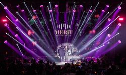 Sibel Can yeni yılı Merit Royal Diamond sahnesinde karşıladı