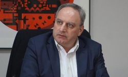 AKEL, Rum hükümeti ve Kombos’u Trump’la ilgili söylemlerinden ötürü eleştirdi