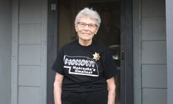 Bir zamanlar cıvıl cıvıl olan kasabasının artık tek sakini