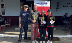 Stableford Golf Turnuvası şampiyonu Sabriye Holland