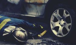 Girne’de park halindeki araç yandı