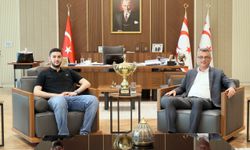 Erhürman, Kıbrıslı Türk milli bilardocu Mustafa Alnar’ı kabul etti