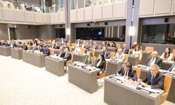 Maaşta İngiliz vekilleri de geçtik