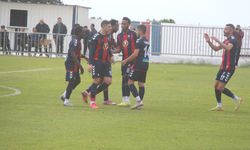 Yeniboğaziçi ilk yarıdan fişi çekti