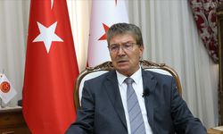 Üstel: “Kıbrıs Türk halkını azınlık statüsüne mahkûm edecek hiçbir dayatmayı kabul etmeyeceğimiz bilinmeli”