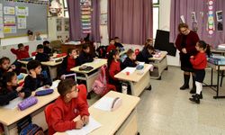 Ders zili yeniden çaldı