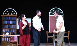 Üç Usta Oyuncu “Aşk Listesi” ile Yakın Doğu Üniversitesi’nde sahne alacak