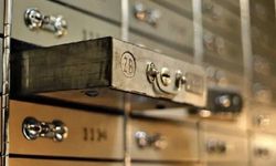 Yüksek Mahkemeden polisin banka kasalarını kontrol edebilmesiyle ilgili önemli karar