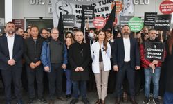 Doktorlar bugün de grevde