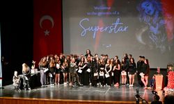 Englishouse’tan eşi benzeri görülmemiş muhteşem tören