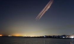 “İran, Arap Ülkelerindeki ABD Üslerine 11 Günde En Az 839 Füze Saldırısı Düzenledi