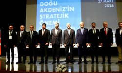 “Doğu Akdeniz’in Stratejik Önemi” konulu forum DAÜ’de yapıldı