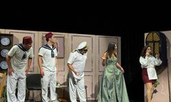 Esentepe Kültür Sarayı Dünya Tiyatro Günü’nde yeniden kapılarını açtı