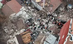 İstanbul Fatih'te iki bina çöktü