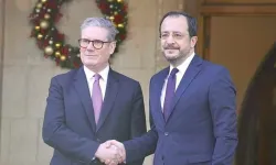 Rum tarafı, İngiliz üsleri için müzakere istiyor