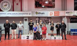 Minik raketler coştu