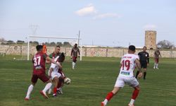 Mesarya, son saniyede yıkıldı