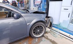 Az kalsın AVM’ye giriyordu!