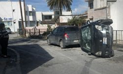 Yayaya çarptı, yan devrildi