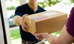 Sabah 5'te işe gelmesi yasaklanan postacıya 750 bin lira tazminat