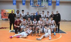 U18 Erkekler Ligi’nde şampiyon YDÜ