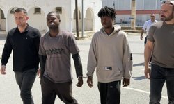 Evden uyuşturucu, el bombası ve mermi çıktı