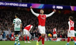 Arsenal ilk maçın skoruyla yarı finalde