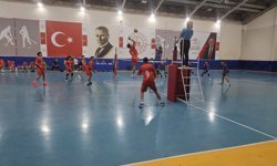 Erkekler final grubuna yakın