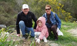 “Yeniden Yeşil Kıbrıs” projesi kapsamında Girne’de bin 200 fidan dikildi