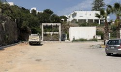 Girne’de oto park sorunu azalmaya devam ediyor