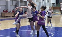 KKTC Hentbol Federasyon Kupası’nda finalin adı kondu!