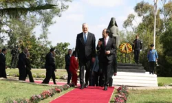 Hristodulidis Litvanya Cumhurbaşkanı Nausėda ile görüştü